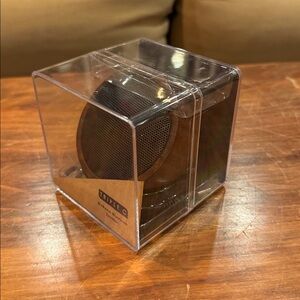 NIP Triple C BluBoom Bluetooth Speaker Walnut Wood 7 Hour Rechargeable USB NEW